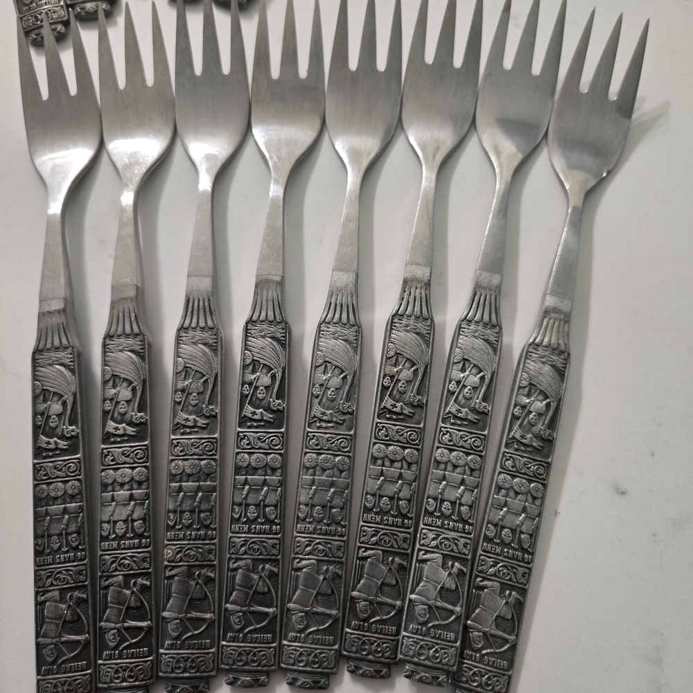 Vintage Norwegian Cutlery Set - Picture 4 of 9